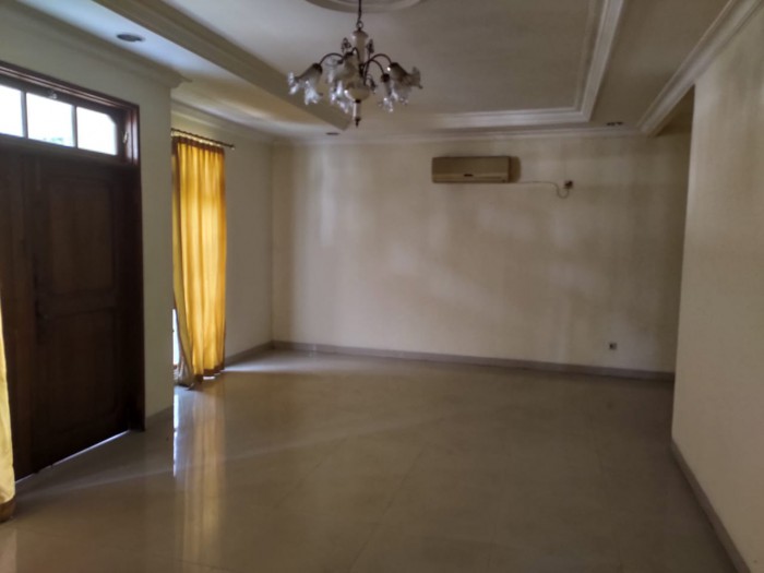 Rumah Disewakan di Pondok Indah Jakarta Selatan